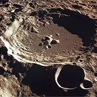 Nghiên cứu mới của NASA: Trên Mặt trăng có thể có nước, loài người nên sớm quay lại đó