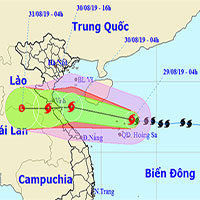 Trưa 30/8, bão số 4 đi vào đất liền từ Thanh Hóa đến Quảng Bình