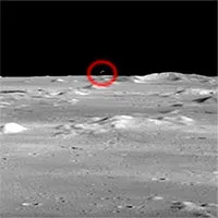 Dân mạng phát sốt vì UFO xuất hiện trong đoạn phim của tàu Apollo 15