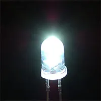 Nhóm các nhà khoa học làm ra được "pin Mặt Trời ngược", ở trong bóng tối cũng tạo được điện