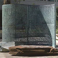 Kryptos - Câu đố đặt ngay ở "cửa nhà" CIA, 30 năm rồi chưa ai giải được!