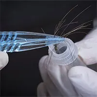 Xác định tội phạm chỉ bằng 1cm tóc, chính xác hơn cả phân tích ADN