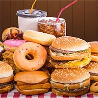 Bị mụn nhọt nên kiêng ăn gì?