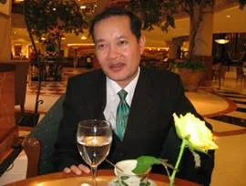 Người tách thành công tế bào gốc từ màng dây rốn