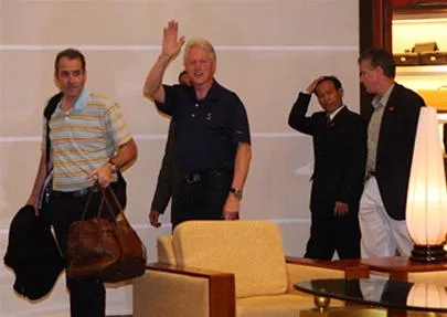 Cựu tổng thống Bill Clinton đến Việt Nam