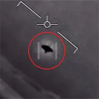 Mỹ cung cấp thêm chi tiết về cuộc chạm trán với UFO