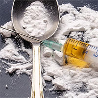 Điều gì xảy ra với cơ thể khi sử dụng heroin?