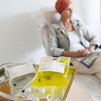 Hóa trị ung thư là gì? Nó hoạt động như thế nào?