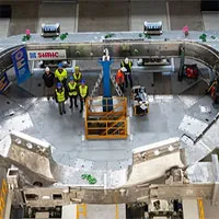 "Mặt trời nhân tạo" lớn nhất thế giới đã bắt đầu được lắp ráp