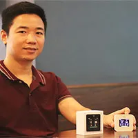 Thiết bị cảnh báo ô nhiễm không khí nhỏ như bao diêm