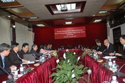 Bộ trưởng Hoàng Văn Phong tiếp đoàn cán bộ Cơ quan Năng lượng Nguyên tử Quốc tế - IAEA