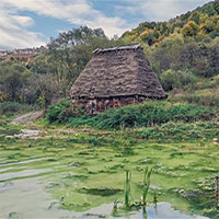 Vẻ đẹp đáng sợ của thung lũng chết chóc ở Romania