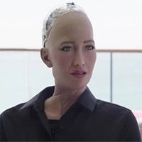 Cô nàng siêu robot Sophia từng tuyên bố “huỷ diệt loài người” 4 năm trước bây giờ ra sao?