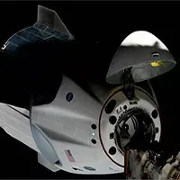 Tập đoàn SpaceX phóng tàu vũ trụ đưa 4 nhà du hành lên ISS