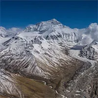 Đỉnh Everest chính thức "cao thêm" 60,69cm