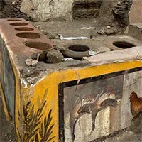 Phát hiện cửa hàng "đồ ăn nhanh" 2.000 năm tuổi ở Pompeii
