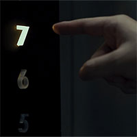 Singapore phát triển công nghệ giúp bấm nút thang máy không cần chạm