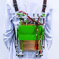 Ba lô tạo ra điện trong lúc người đeo đi bộ