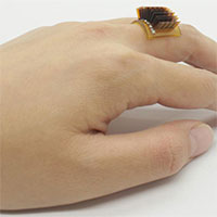 Nhẫn đeo tay chuyển thân nhiệt thành điện