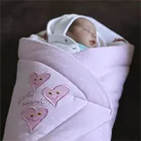 Vì sao ngày càng có nhiều trẻ sinh đôi ra đời?