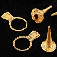 Bí ẩn kho báu bằng vàng bên trong 3 mộ cổ nghìn năm tuổi ở Hungary