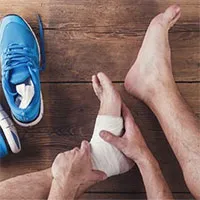 Cách phân biệt bong gân và sai khớp