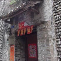 Ngôi nhà làm từ hàng trăm nghìn vỏ hàu, tồn tại suốt mấy trăm năm không đổ