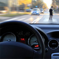 Thiết bị cảnh báo va chạm giữa phương tiện giao thông và người đi bộ