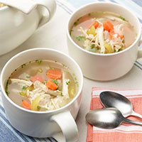 Vì sao bị cảm ăn súp gà rất 