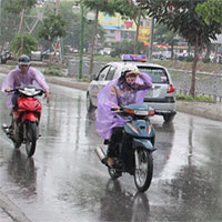 Thời tiết giao mùa vì sao hay mưa, làm con người biến đổi 