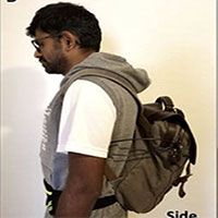 Ba lô tích hợp AI chỉ đường cho người mù