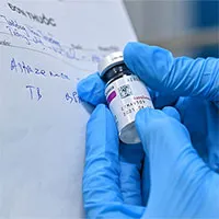 Tại sao vaccine gây phản ứng phụ?