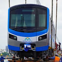 Toàn cảnh "hoành tráng" đưa tàu metro lên xe siêu trường, siêu trọng