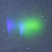 Tên lửa NASA tạo mây như cực quang trên trời đêm