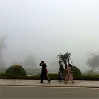 Sa Pa bất ngờ chuyển rét giữa mùa hè