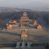 Hai triều đại nối tiếp, tại sao mộ nhà Minh không ai động tới mà mộ nhà Thanh lại bị trộm không sót lăng nào?