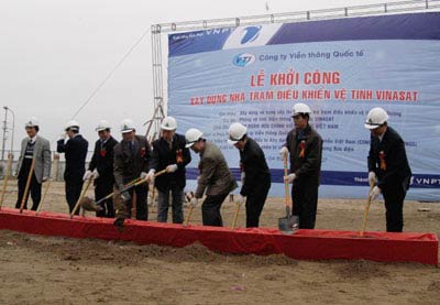 Khởi công xây dựng trạm điều khiển vệ tinh Vinasat