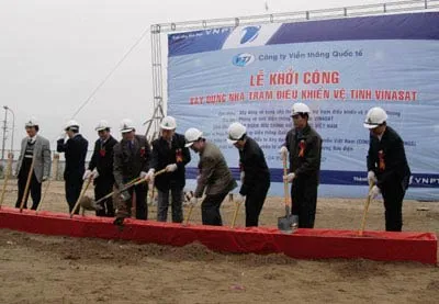 Khởi công xây dựng trạm điều khiển vệ tinh Vinasat