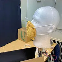 Người Nhật lại có thêm một sáng chế thú vị: Khẩu trang làm từ những chiếc bánh mì dưa gang