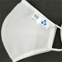 Nhà khoa học Việt làm khẩu trang vải ngăn Covid-19