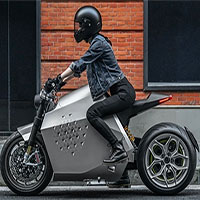 Xe máy điện tự cân bằng có tốc độ lên tới 360km/h