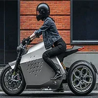 Xe máy điện tự cân bằng có tốc độ lên tới 360km/h