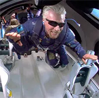 Virgin Galactic mở bán vé du lịch vũ trụ 450.000 USD