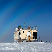 Lần đầu tiên trong lịch sử đỉnh băng Greenland xuất hiện mưa