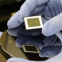 Pin mặt trời hai mặt giúp tăng hiệu quả sản xuất điện