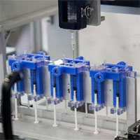 Thái Lan chế được robot rút vắc xin tránh lãng phí