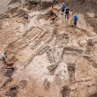 Phát hiện loạt ngôi mộ chứa 100 hài cốt nạn nhân dịch hạch