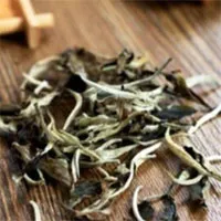 Tác dụng phòng bệnh ít người biết của trà trắng