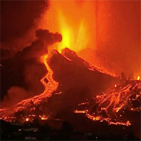 Kinh hoàng núi lửa phun trào ở Tây Ban Nha