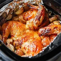 Có nên dùng giấy bạc trong nồi chiên không dầu?